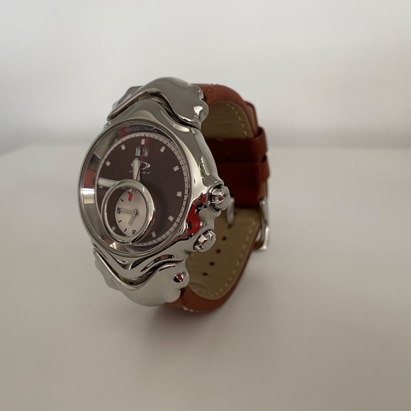 Oakley Judge II GMT Swiss Watch, Sapphire Crystal and Brown Leather Strap - Picture 2 of 12